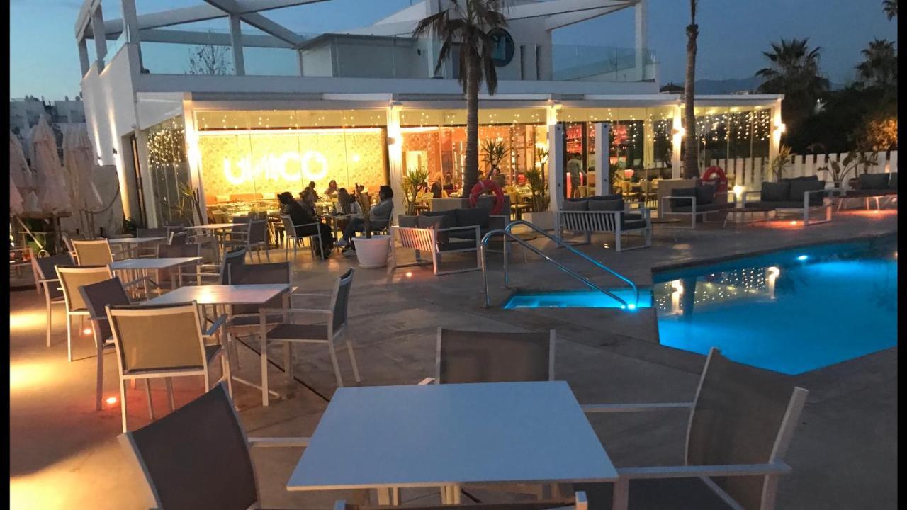Beachfront Apartment In La Cala De Mijas Luaran gambar