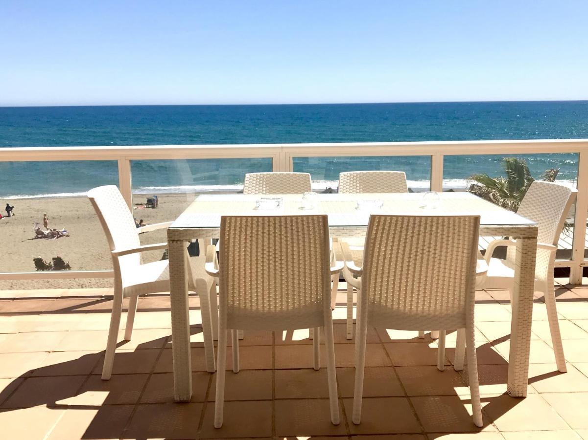 Beachfront Apartment In La Cala De Mijas Luaran gambar