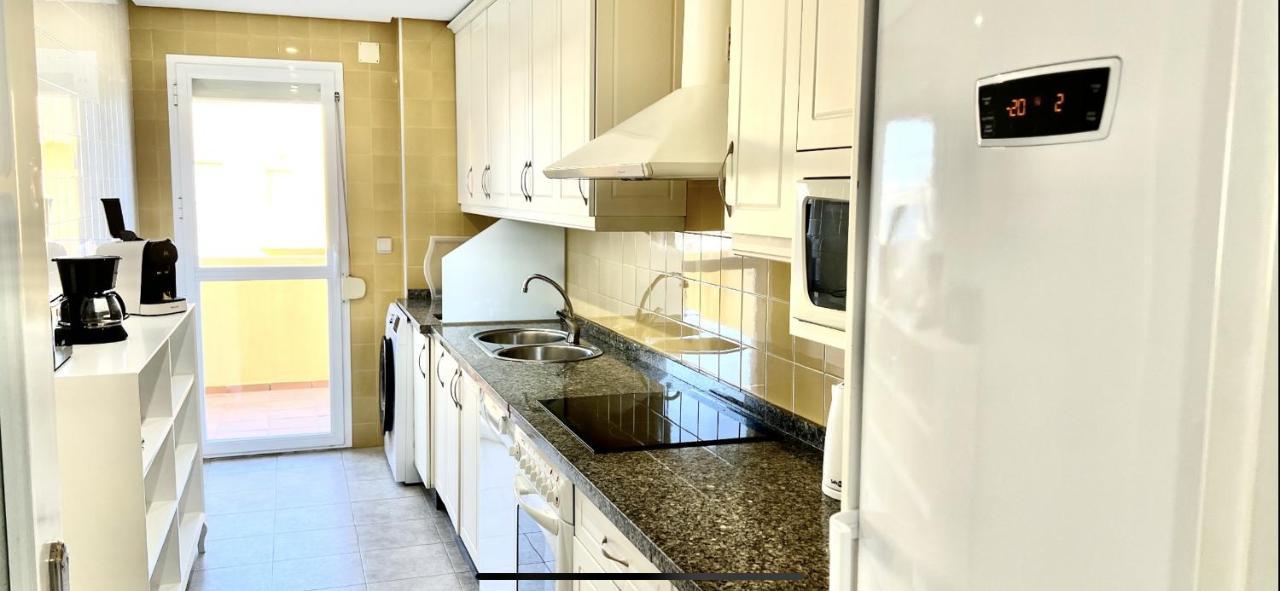 Beachfront Apartment In La Cala De Mijas Luaran gambar