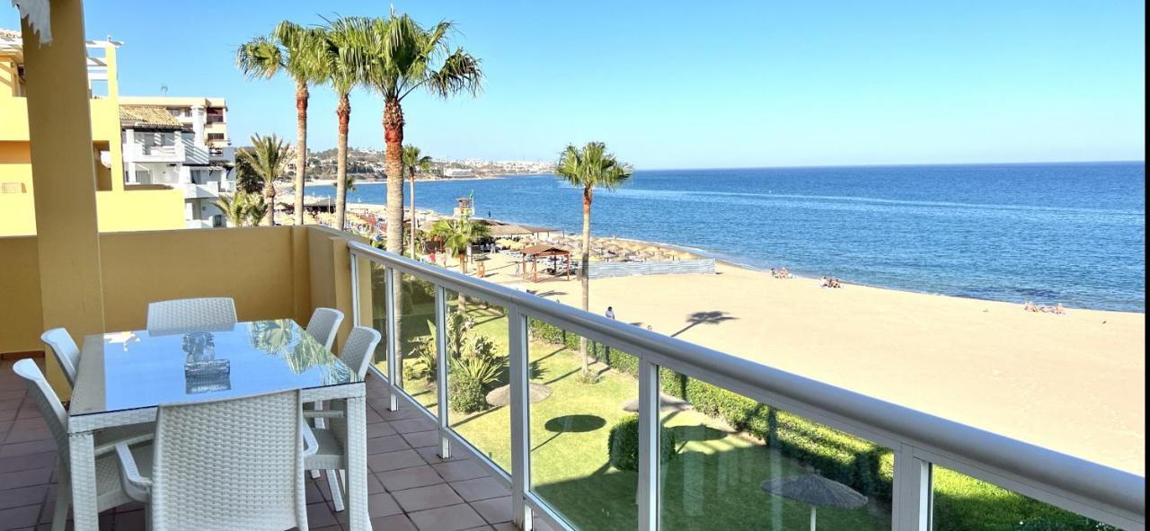 Beachfront Apartment In La Cala De Mijas Luaran gambar